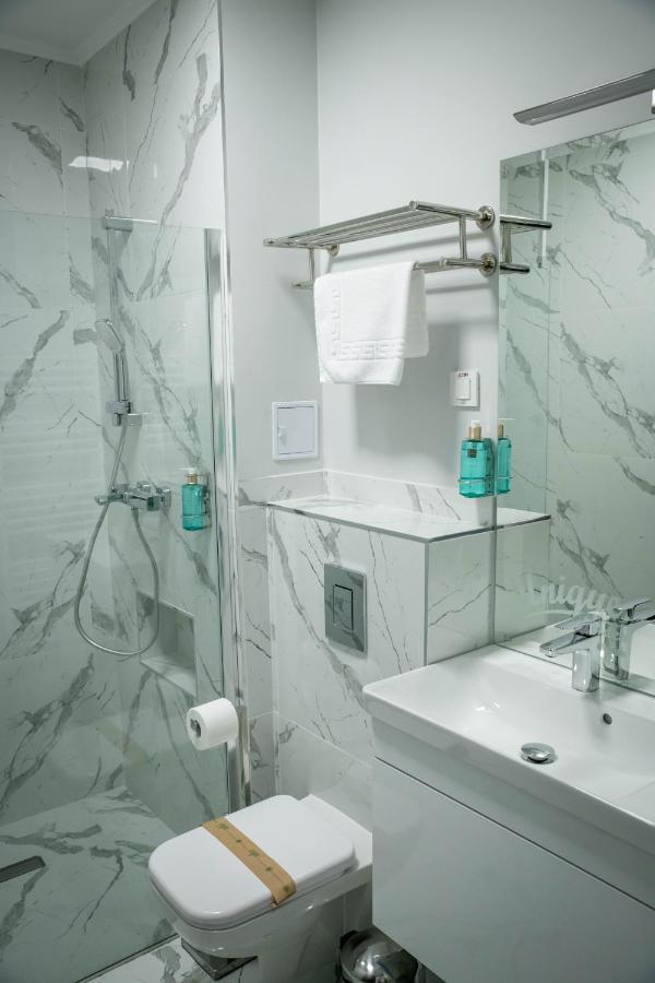 Unique Garden Hotel Brăila Kültér fotó