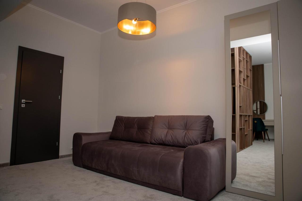 Unique Garden Hotel Brăila Kültér fotó