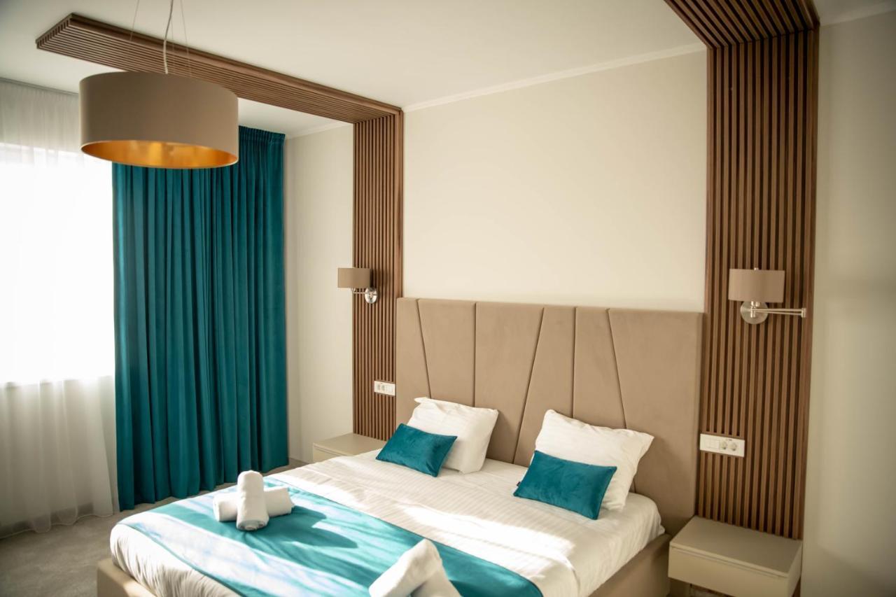 Unique Garden Hotel Brăila Kültér fotó