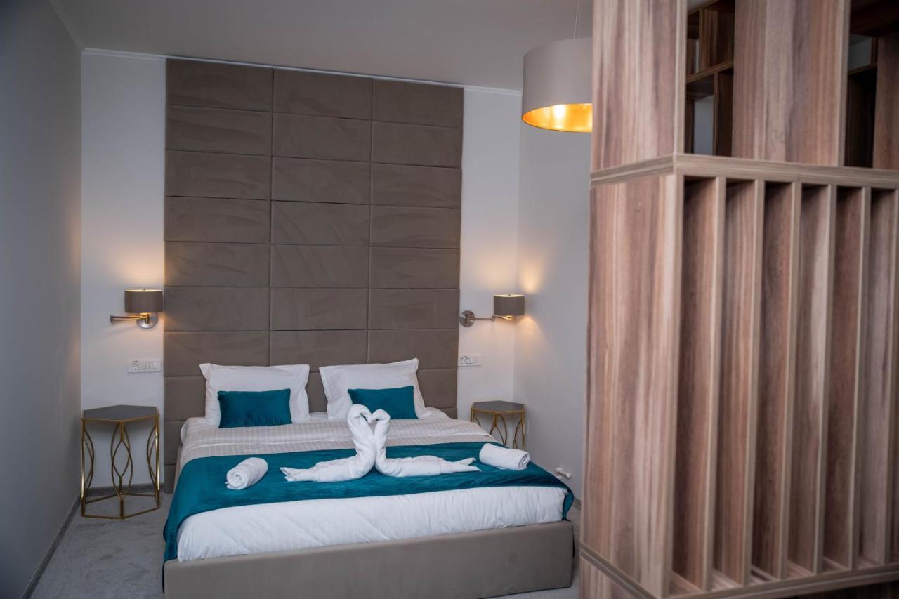Unique Garden Hotel Brăila Kültér fotó
