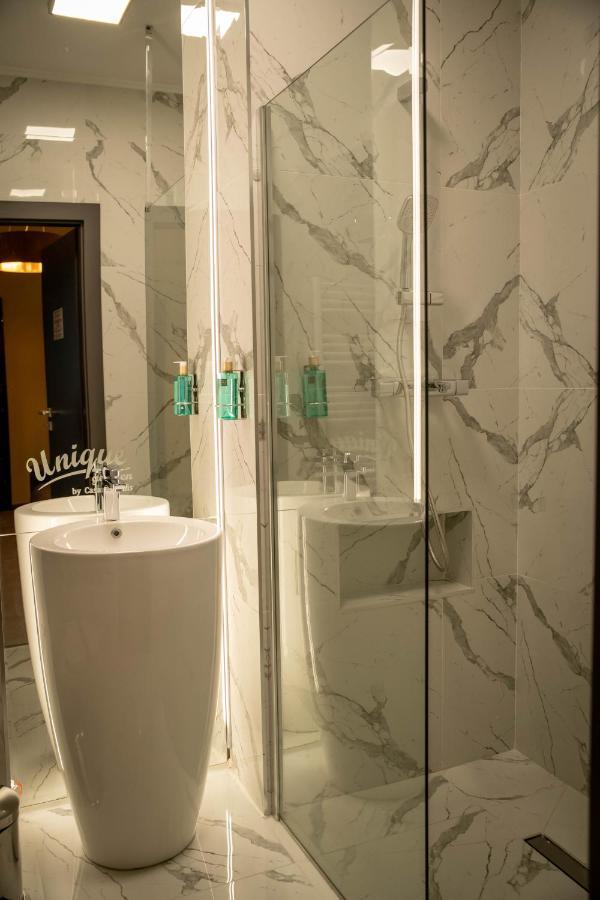 Unique Garden Hotel Brăila Kültér fotó